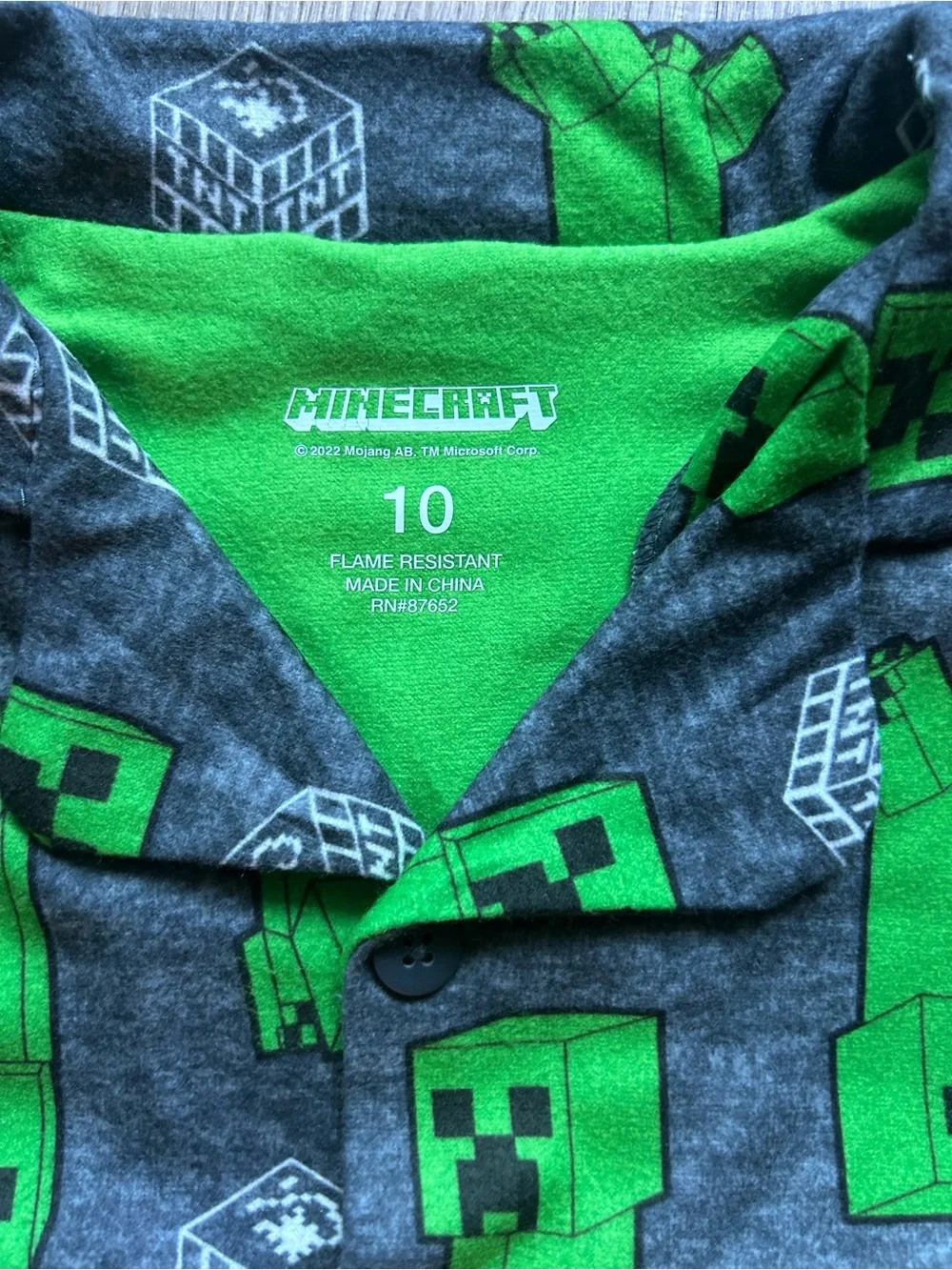 NWT Minecraft Boys Button Up Pajama Set Creeper Grey Green Size 10